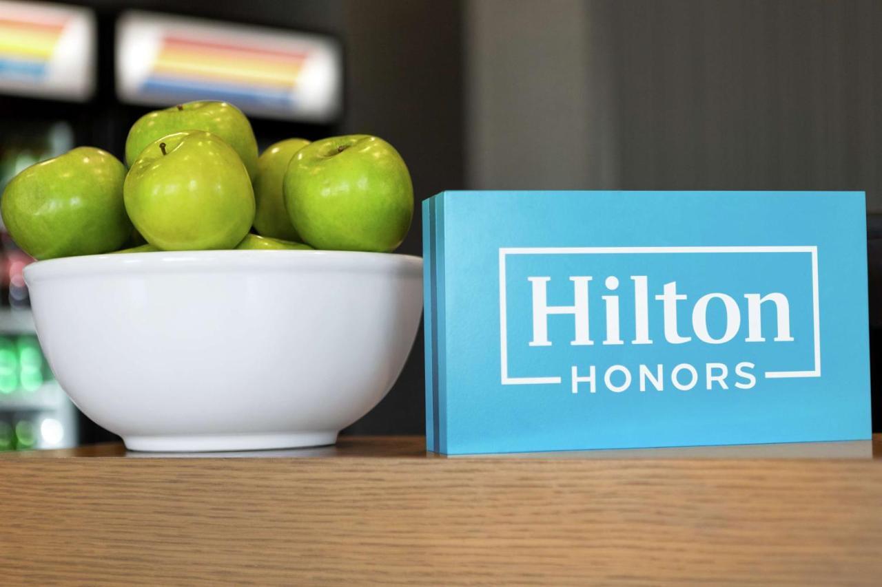 Home2 Suites By Hilton Minneapolis University Area Zewnętrze zdjęcie