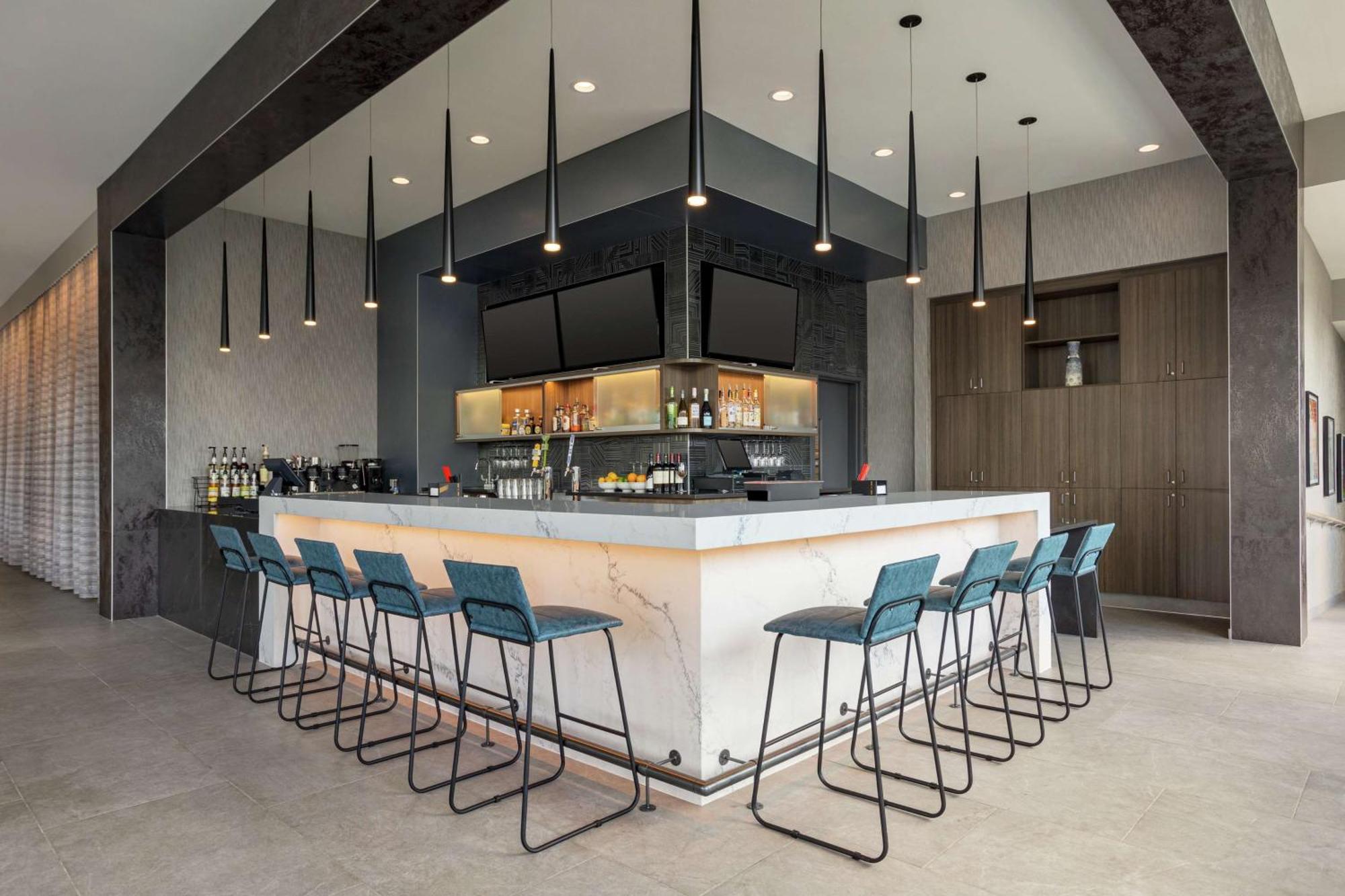 Home2 Suites By Hilton Minneapolis University Area Zewnętrze zdjęcie